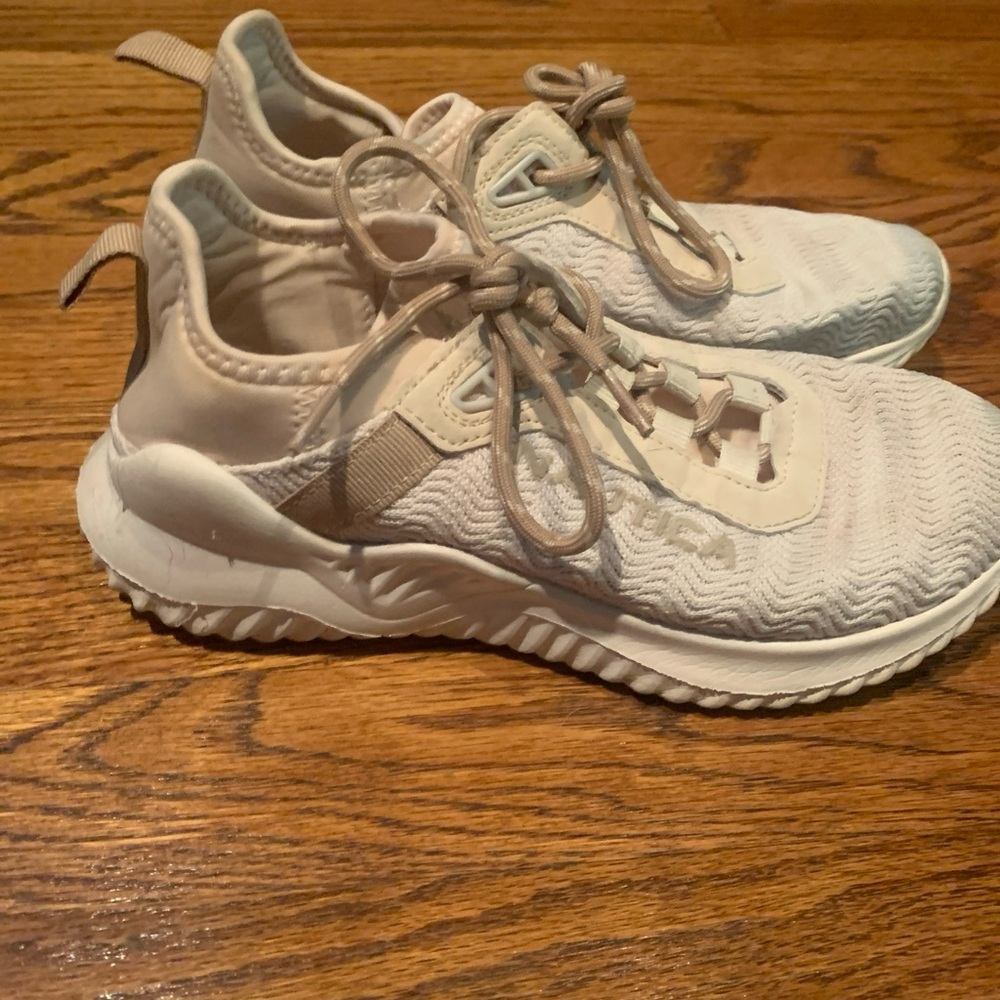 Nautica Women's Beige Athletic Shoes